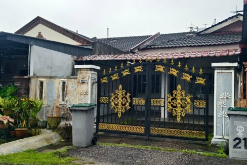 For Sale Below Market – Teres 1 tingkat Jalan Bacang, Taman Kota Masai Pasir Gudang — Bumi Lot, 1,400 sqft, 3R2B, full tiles & table top — RM330,000 — dekat PGH/SDE & UTC Pasir Gudang
