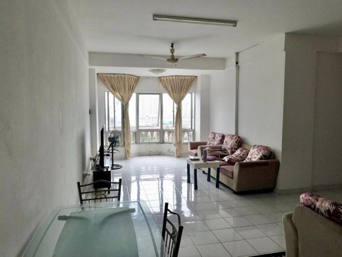 Kondominium Dwi Mahkota di Taman Bukit Alif, Tampoi Johor Bahru – Leasehold Bumi Lot 4 bilik 3 bilik air